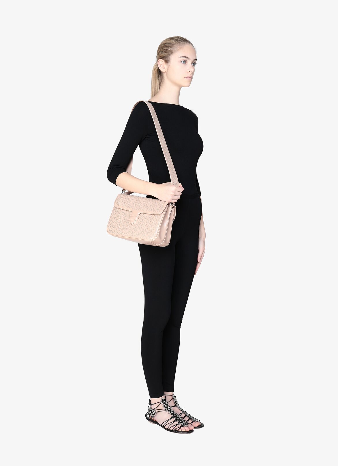 BETTINA MEDIUM CUIR LUX CLOU ARABESQUE SAND ALAÏA SANDY  BETTINA MEDIUM CUIR LUX CLOU ARABESQUE SAND